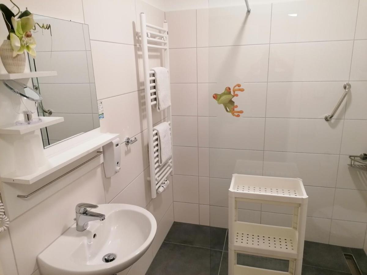 L-Appartements Бурґау Екстер'єр фото