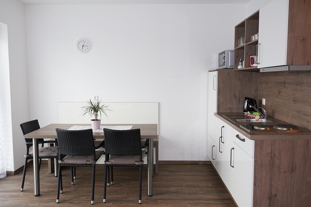 L-Appartements Бурґау Екстер'єр фото