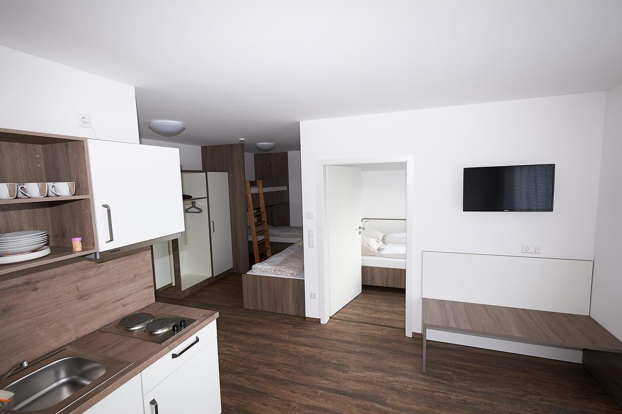 L-Appartements Бурґау Екстер'єр фото